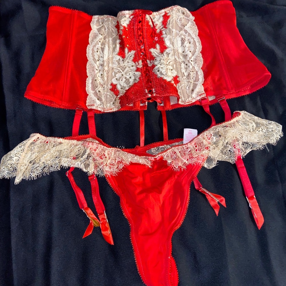 NWT Victoria’s Secret Red & Gold Corset & Thong Lingerie Garter Set